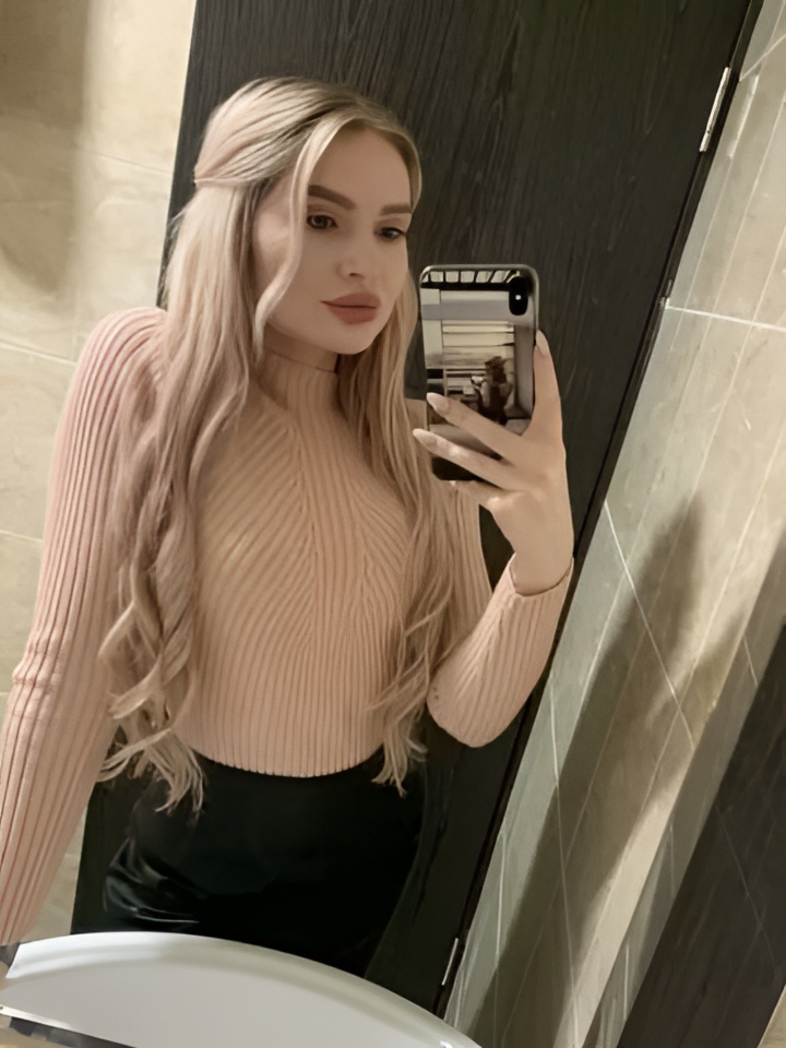 Гелена привлекательная девушка из Армавира цена от 10000 руб