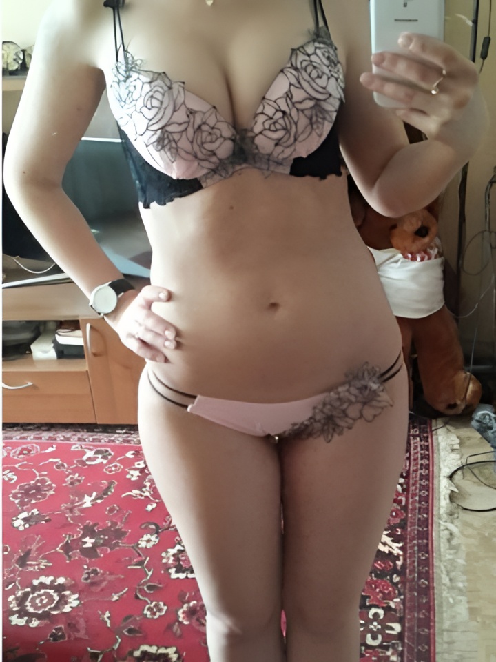 Софи привлекательная девушка из Армавира цена от 2500 руб